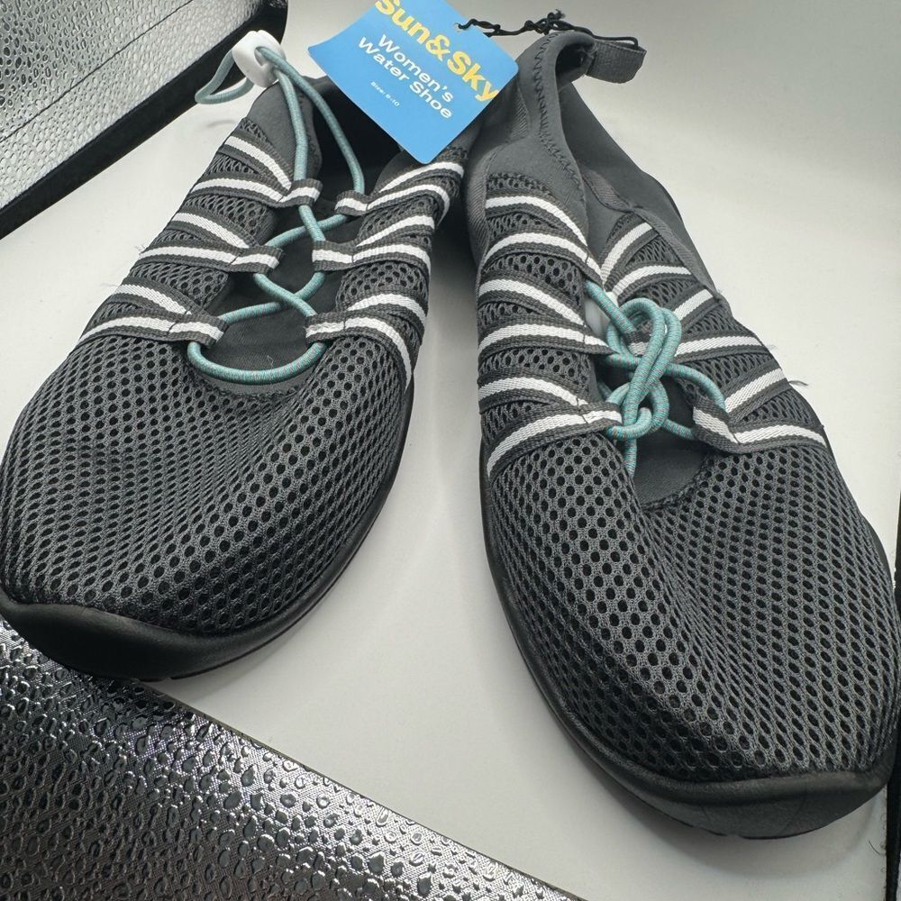 Sun & Sky Women's Grey Mesh swim shoes  size 9 to 10